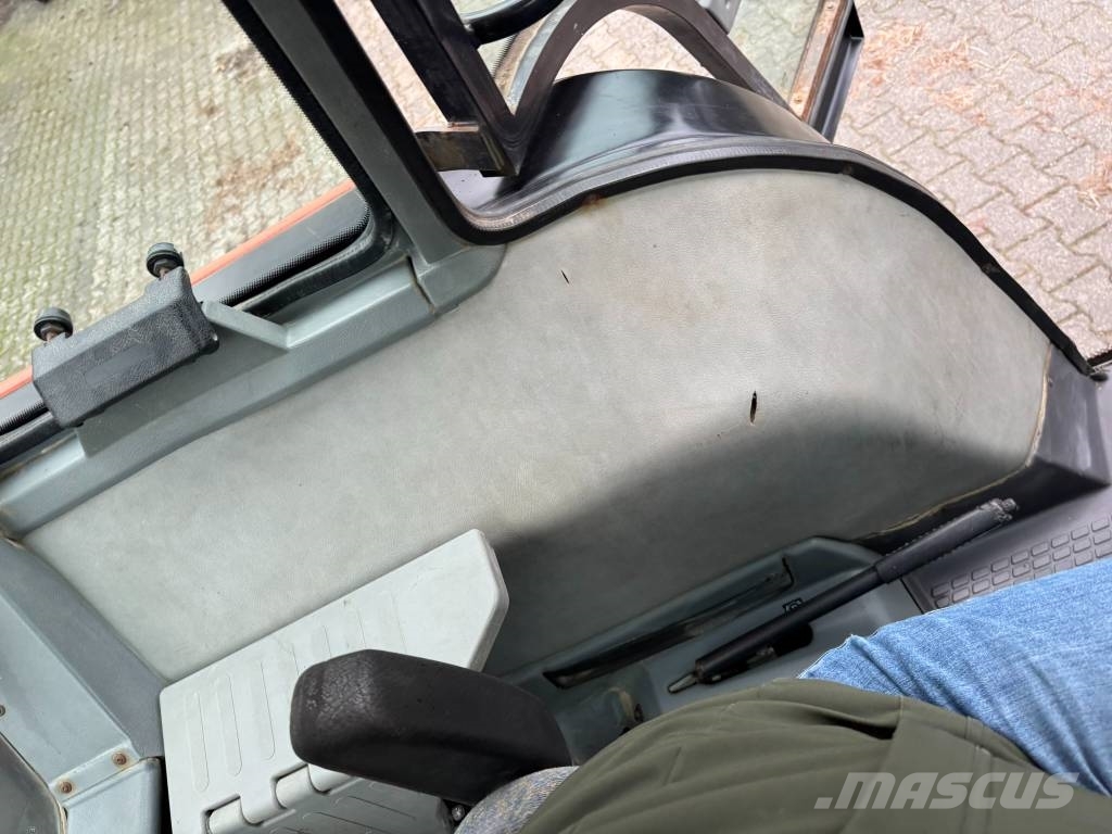 Valtra Valmet 6800 Traktori