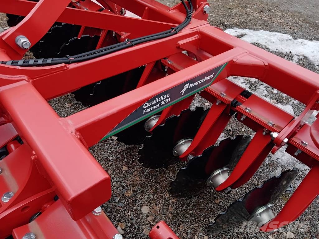 Kverneland QUALIDISC Farmer 3001 lautasmuokkain ディスクハロー