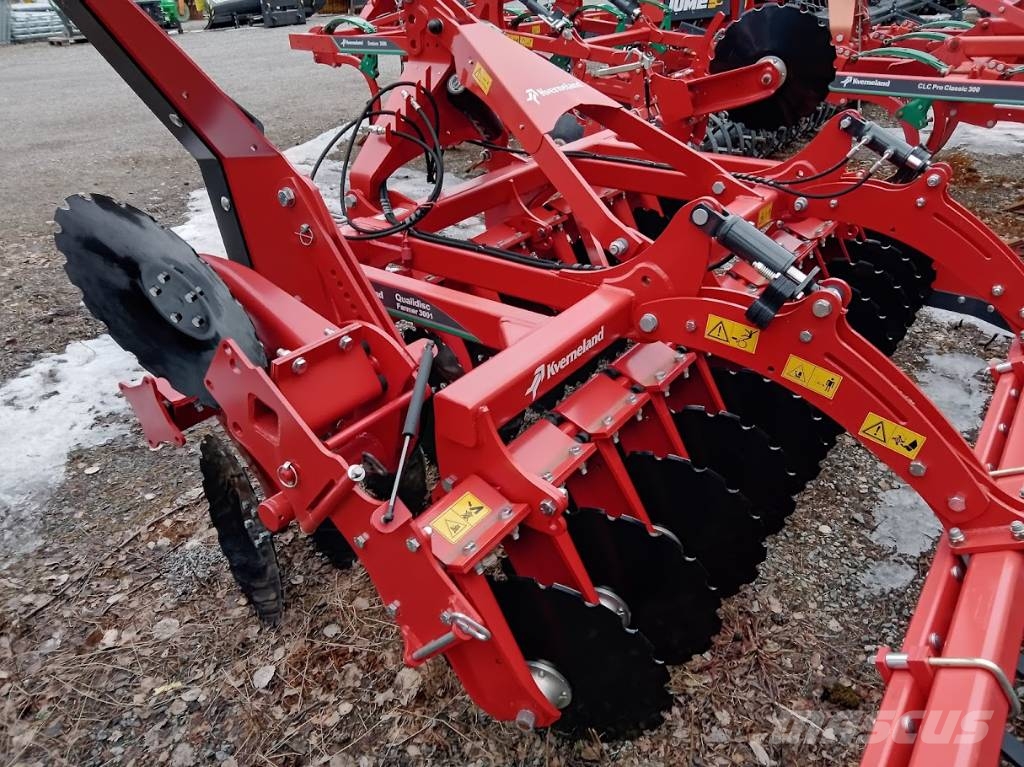 Kverneland QUALIDISC Farmer 3001 lautasmuokkain ディスクハロー