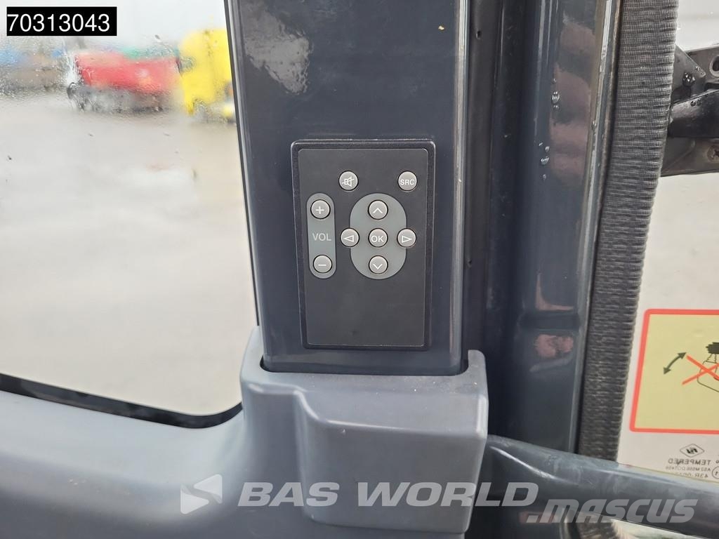 Komatsu PW180 -7E0 Εκσκαφείς με τροχούς - λάστιχα