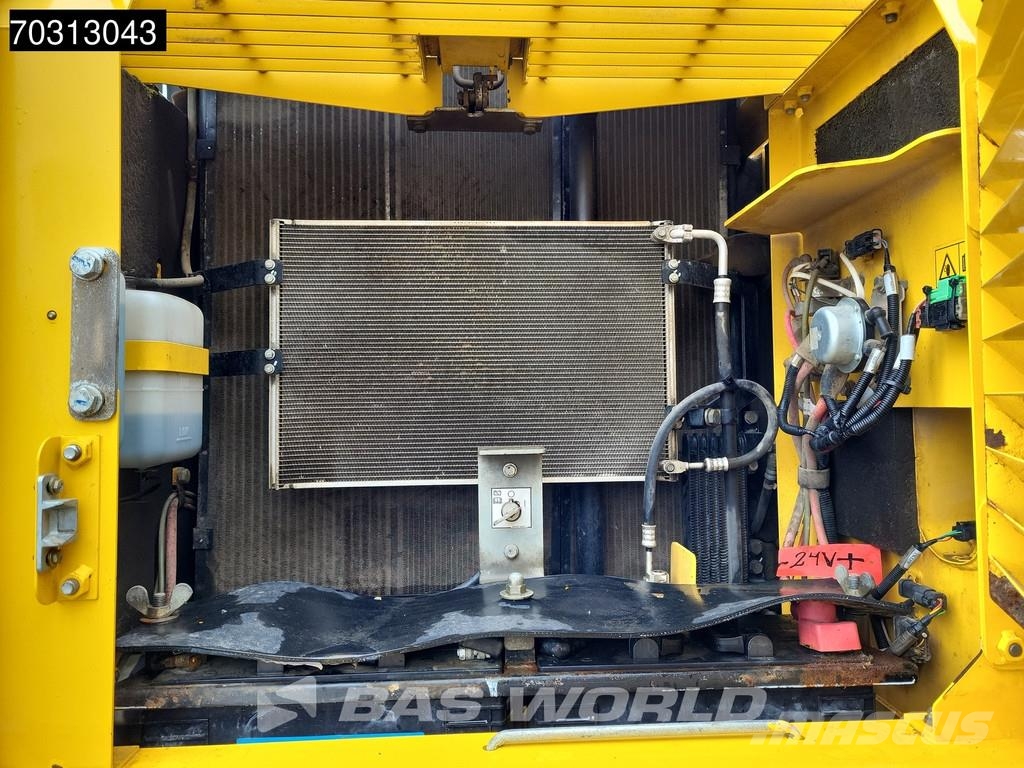 Komatsu PW180 -7E0 Εκσκαφείς με τροχούς - λάστιχα