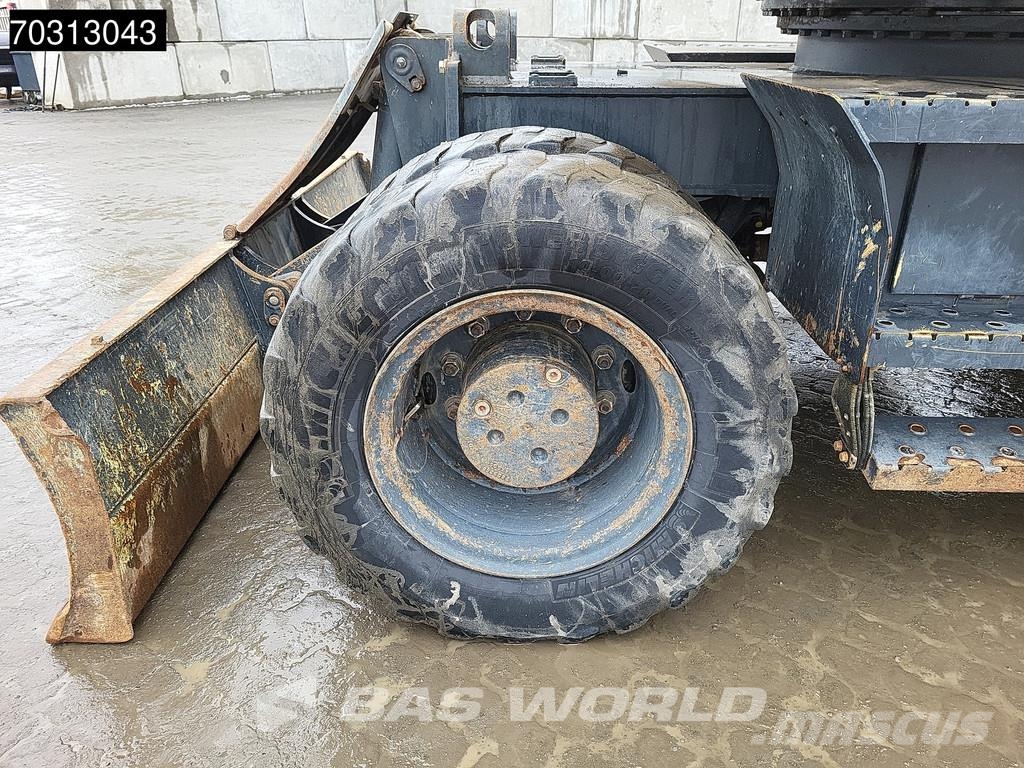 Komatsu PW180 -7E0 Εκσκαφείς με τροχούς - λάστιχα