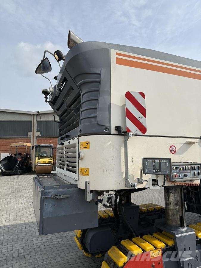 Wirtgen W 250i Máquinas moledoras de asfalto en frío