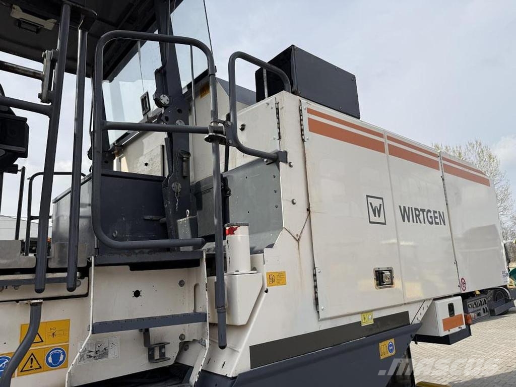 Wirtgen W 250i Máquinas moledoras de asfalto en frío