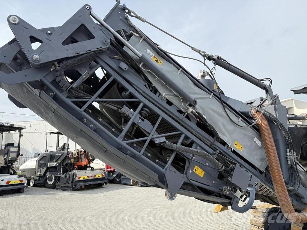 Wirtgen W 250i Máquinas moledoras de asfalto en frío