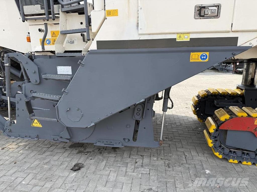Wirtgen W 250i Máquinas moledoras de asfalto en frío