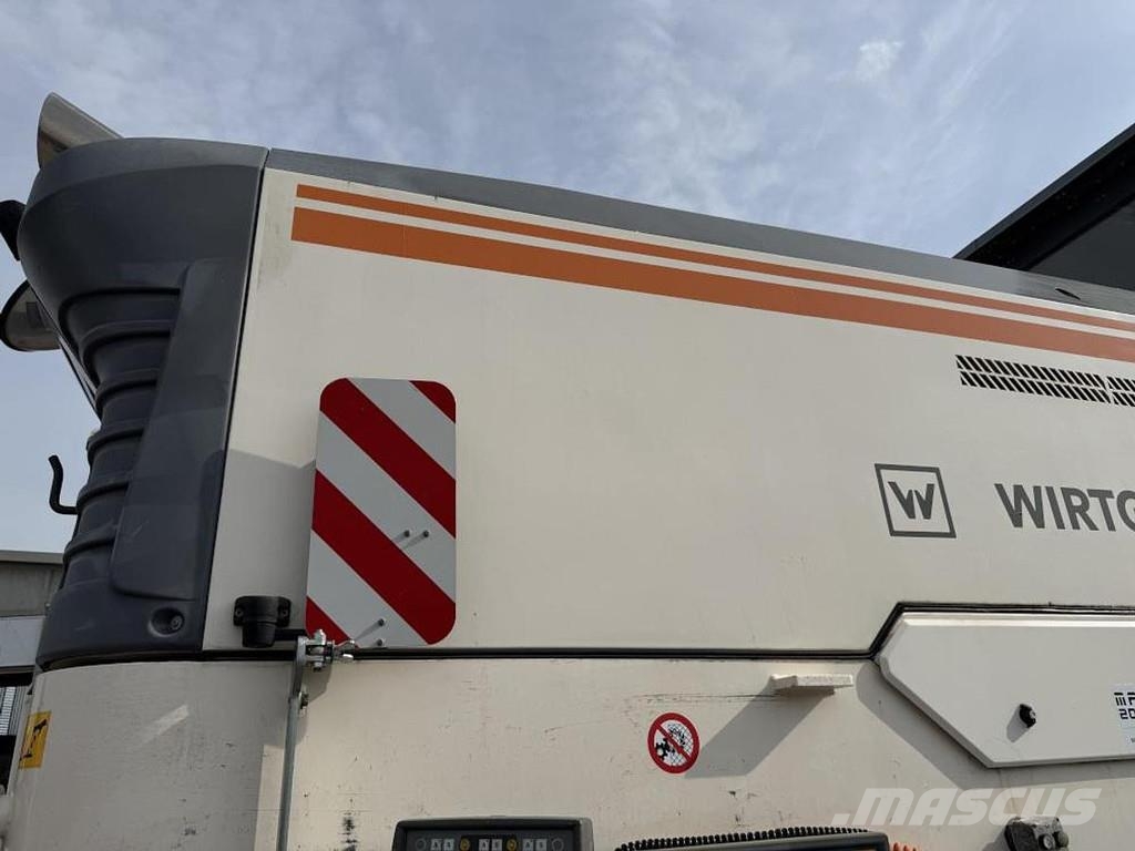 Wirtgen W 250i Máquinas moledoras de asfalto en frío