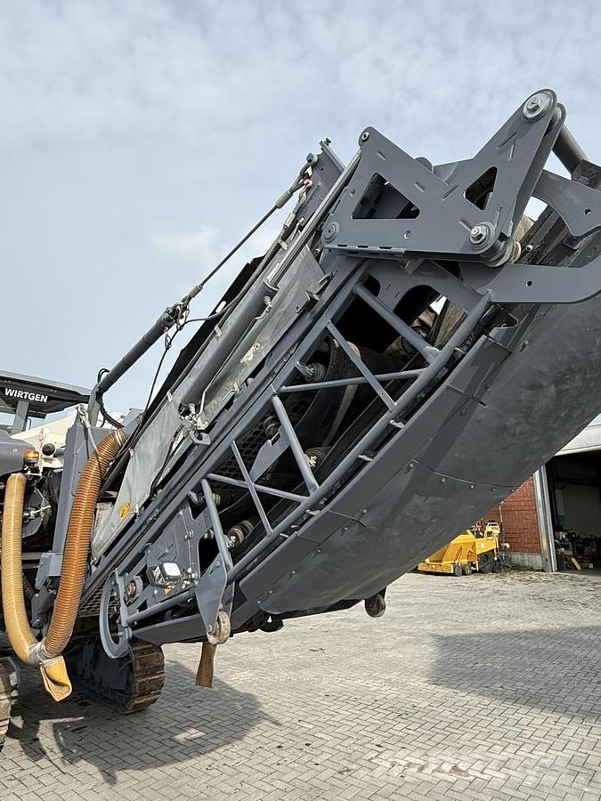 Wirtgen W 250i Máquinas moledoras de asfalto en frío