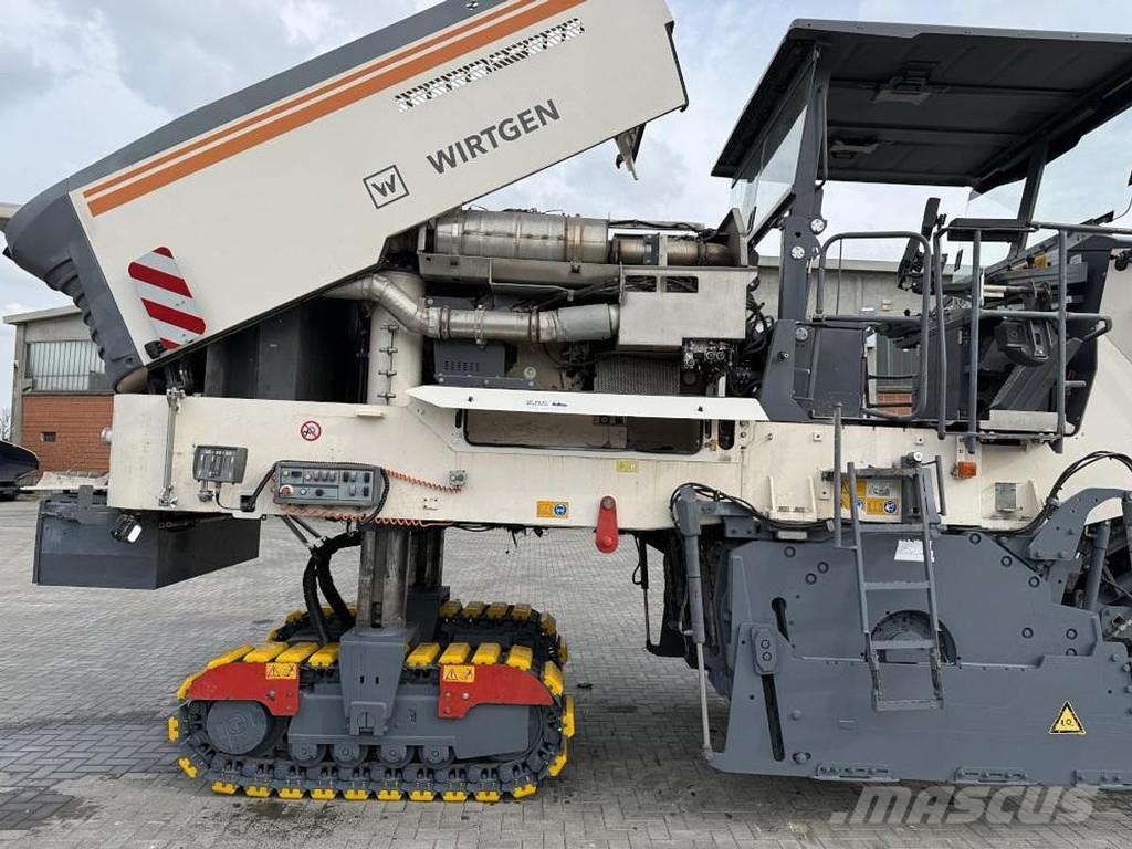 Wirtgen W 250i Máquinas moledoras de asfalto en frío