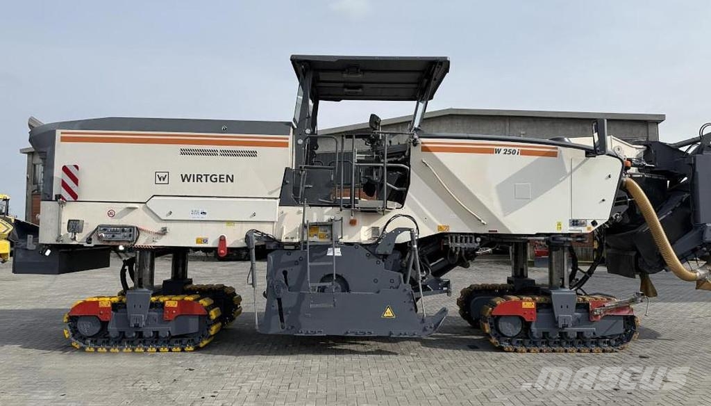 Wirtgen W 250i Máquinas moledoras de asfalto en frío