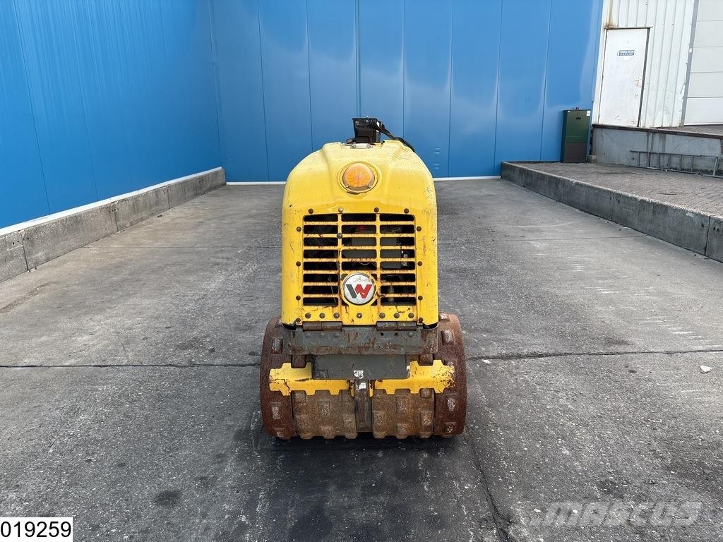 Wacker Neuson RT 82-SC2 16 kW, 648h, Remote Muud rullid
