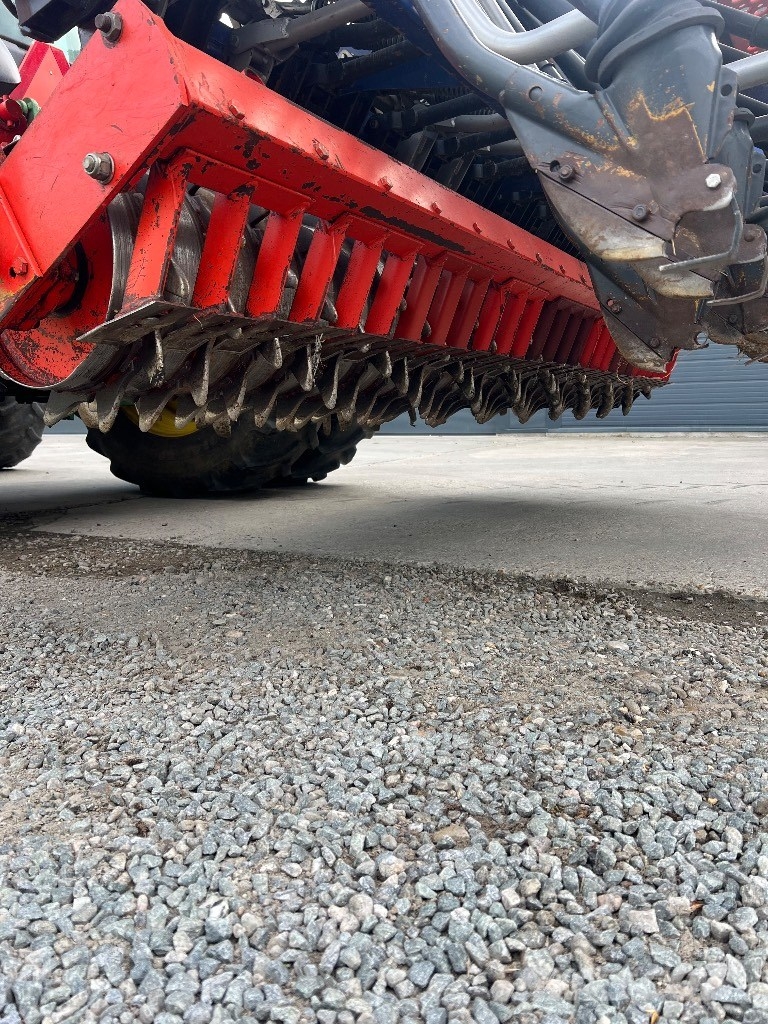 Kuhn HR 3002 كاسحات