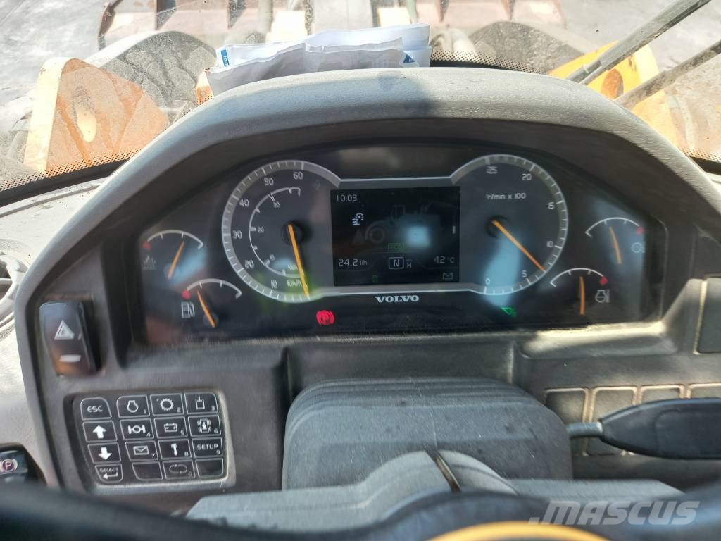 Volvo L350H (EXW - Abu Dhabi) Chargeuse sur pneus