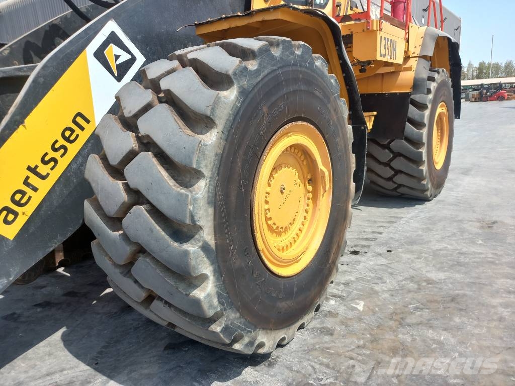 Volvo L350H (EXW - Abu Dhabi) Chargeuse sur pneus