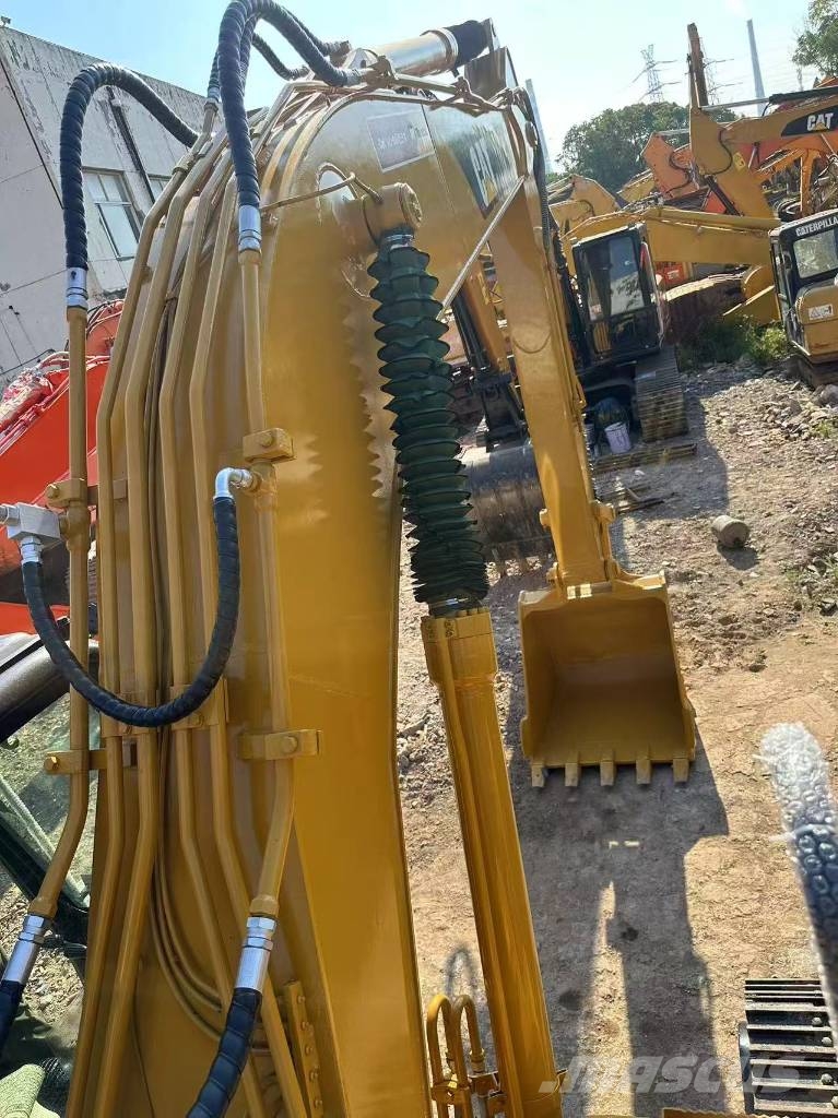 CAT 320 C L Гусеничні екскаватори