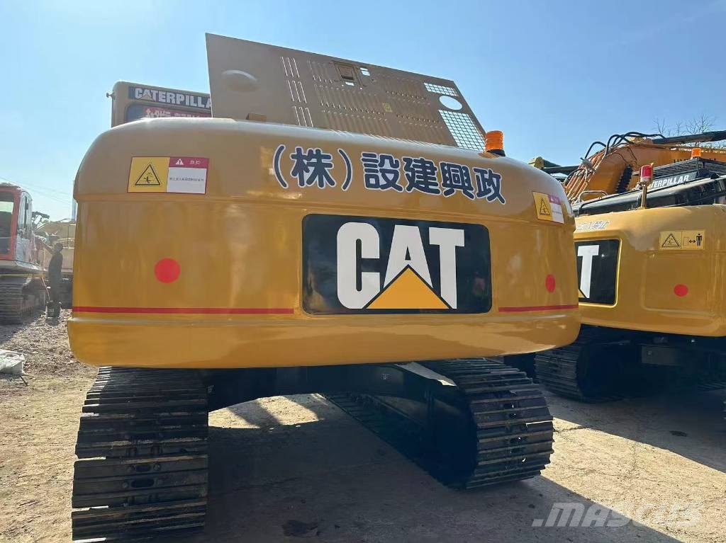 CAT 320 C L Гусеничні екскаватори