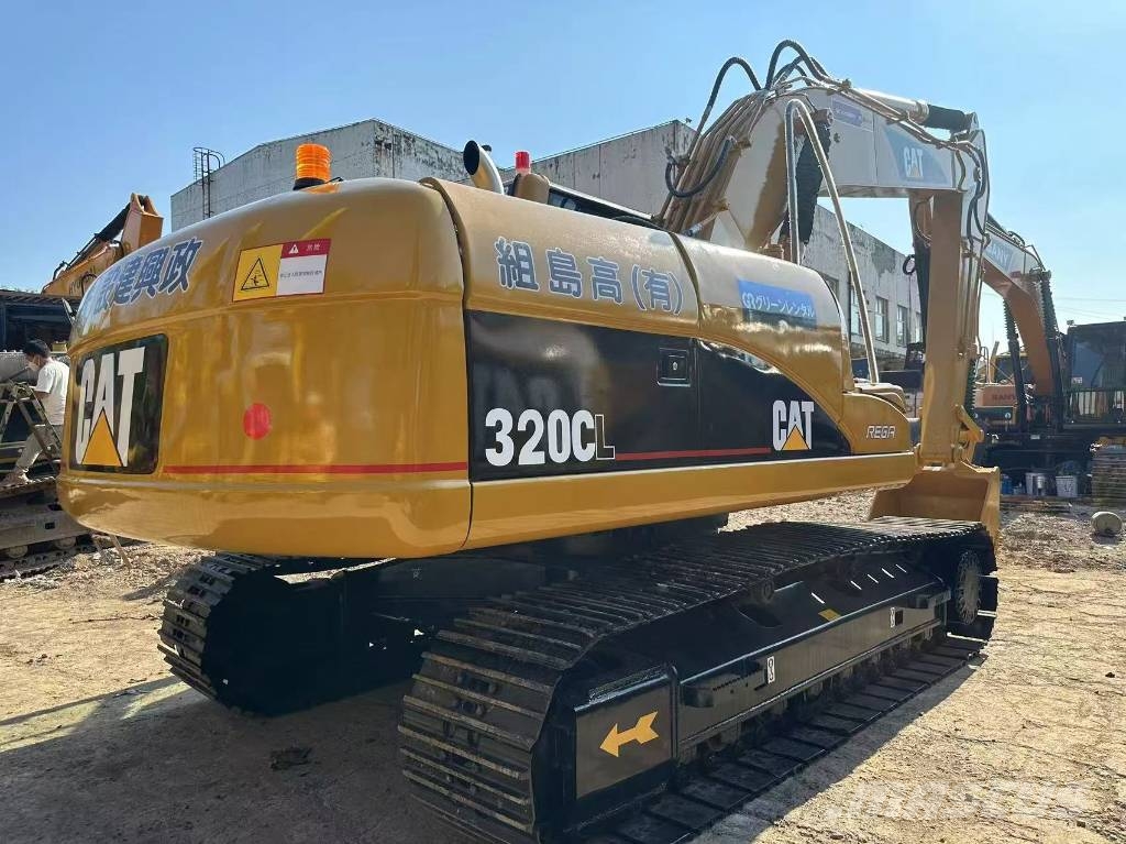 CAT 320 C L Гусеничні екскаватори