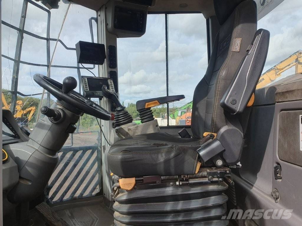 JCB 437 Wheel loaders