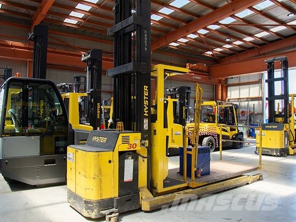 Hyster R30XMF2 High lift order picker