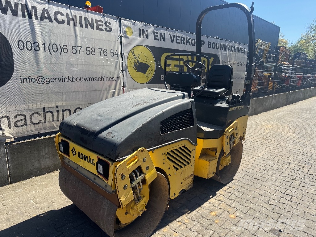 Bomag BW 100 AD-4 Двойни барабанни ролки
