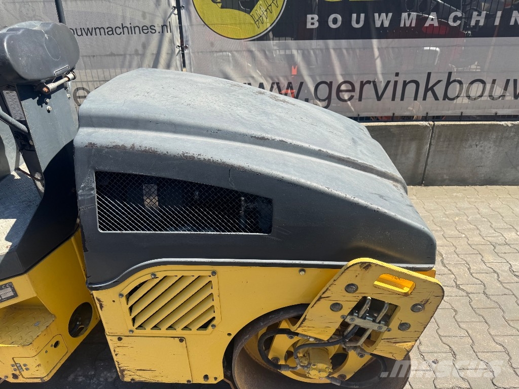 Bomag BW 100 AD-4 Двойни барабанни ролки
