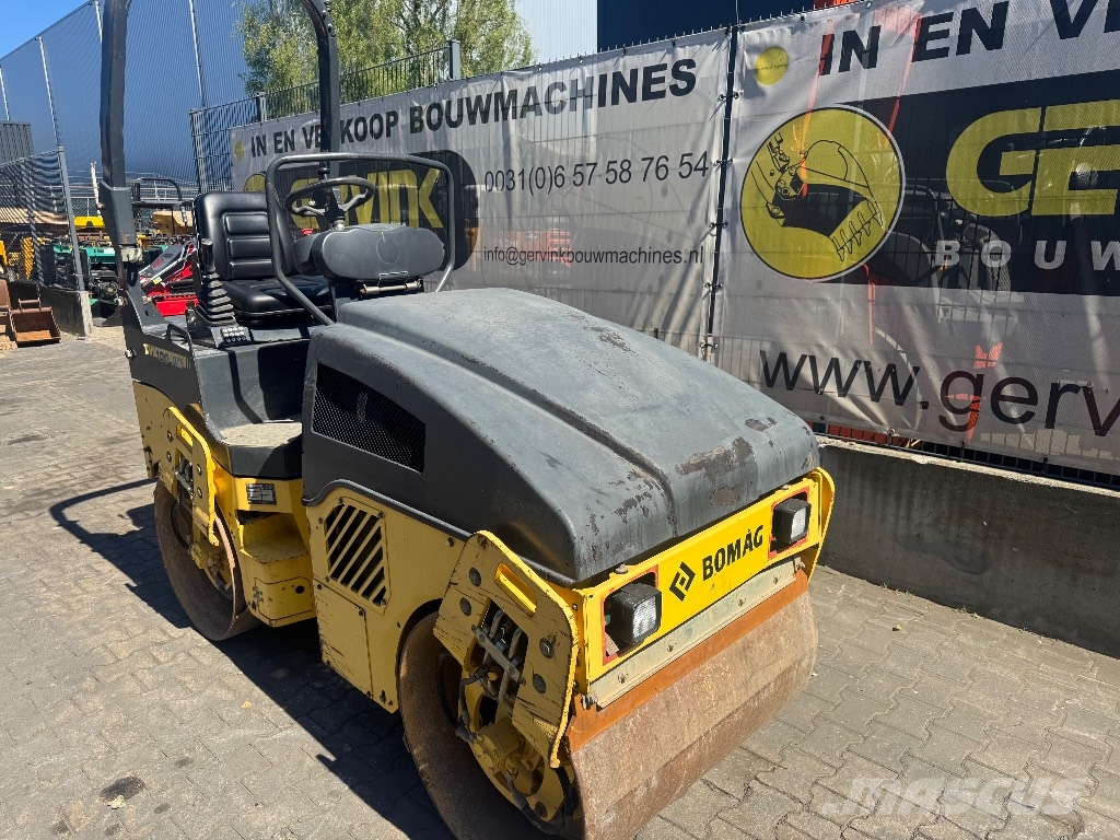 Bomag BW 100 AD-4 Двойни барабанни ролки
