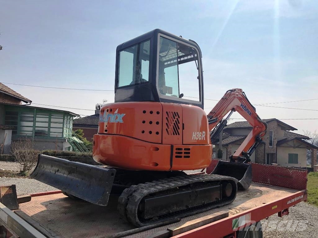 Hanix H36R Mini bageri < 7t