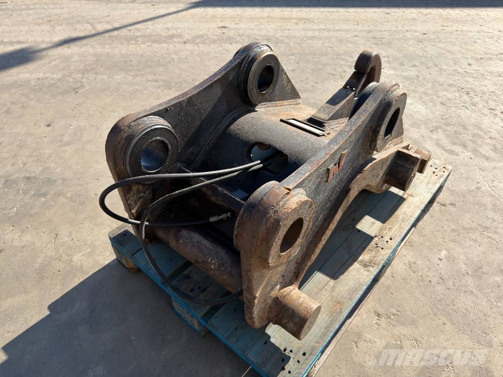 Verachtert CW55S - 325D / 329D / 329E / 330F Quick connectors