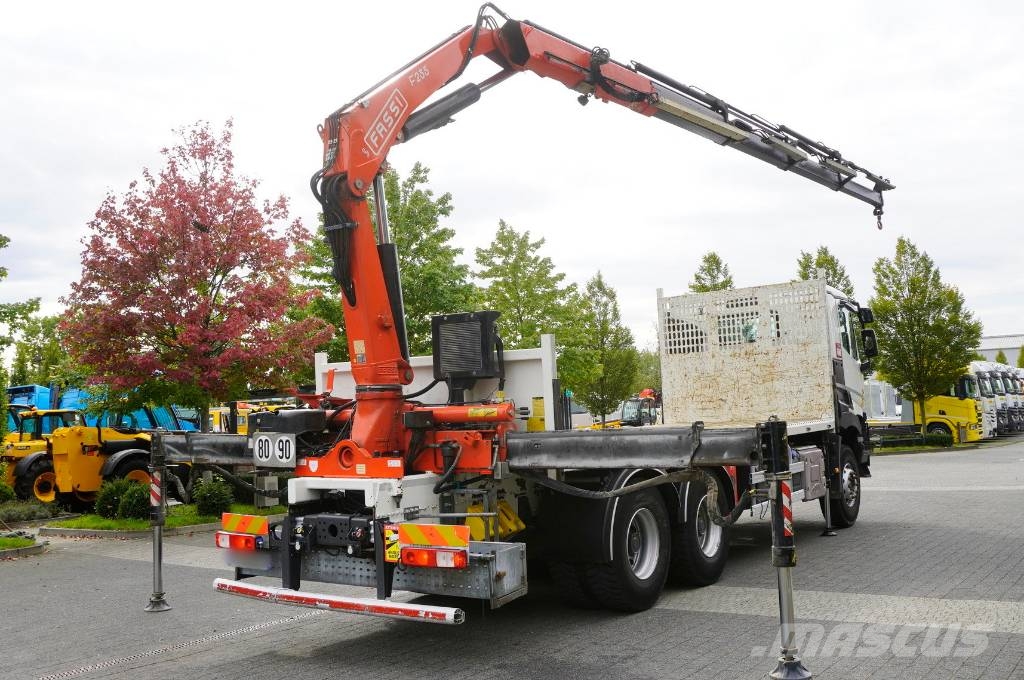 Renault C380 DTI 11 6x4 / Fassi F235A.0.24 E crane Ciężarówki typu Platforma / Skrzynia