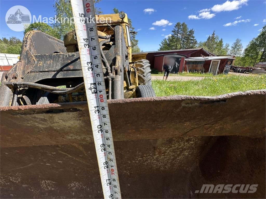 Massey Ferguson Mf-765 Retrocargadoras