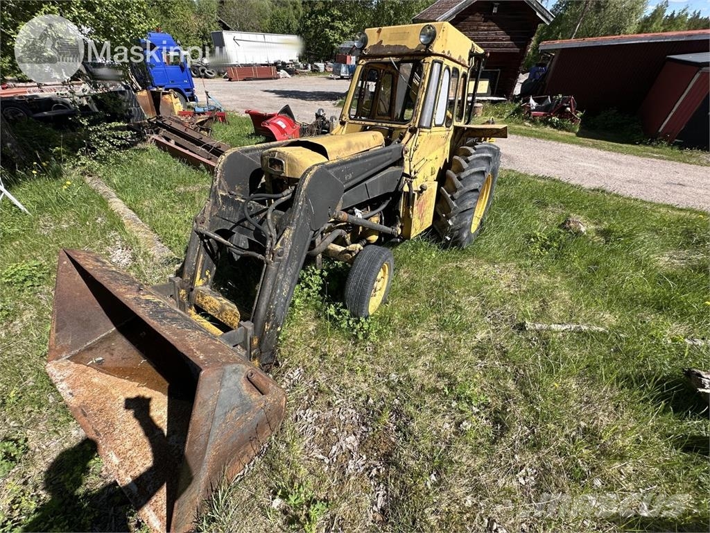 Massey Ferguson Mf-765 Retrocargadoras
