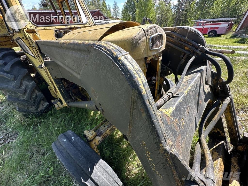 Massey Ferguson Mf-765 Retrocargadoras
