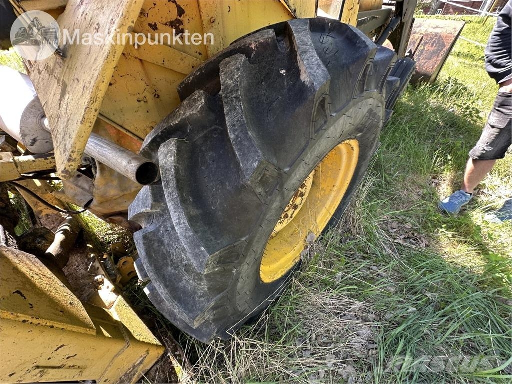 Massey Ferguson Mf-765 Retrocargadoras