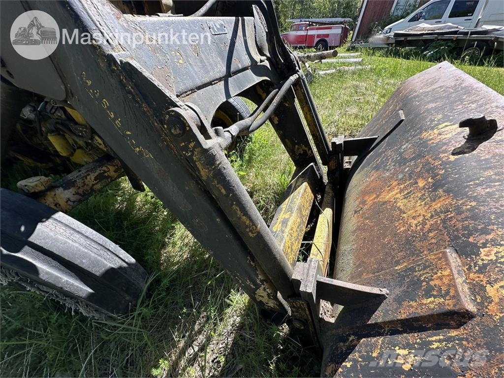 Massey Ferguson Mf-765 Retrocargadoras