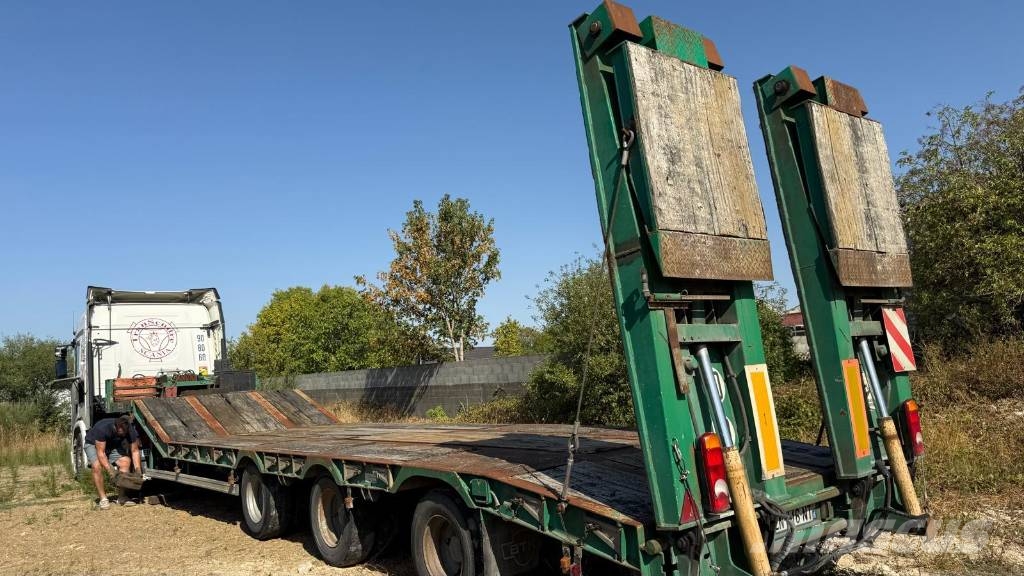 Kaiser SREM Vehicle transport trailers