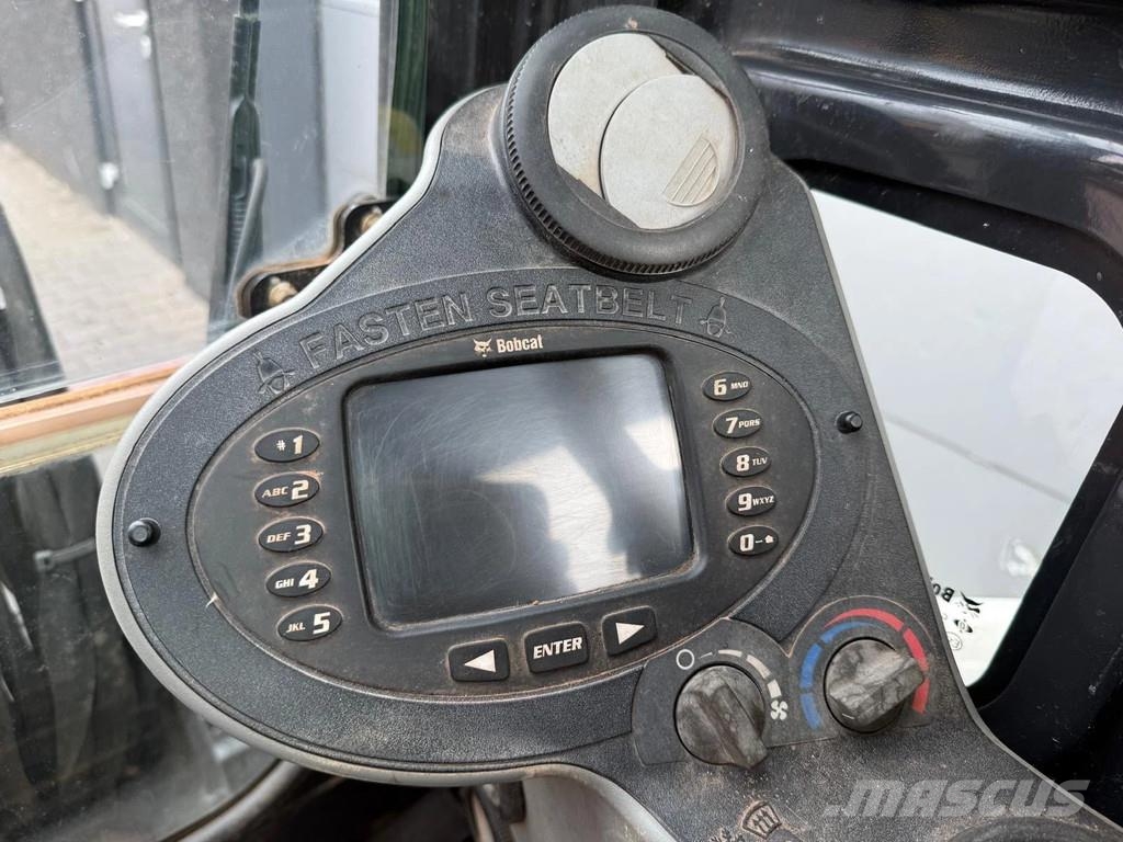 Bobcat E26 Mini rýpadla < 7t