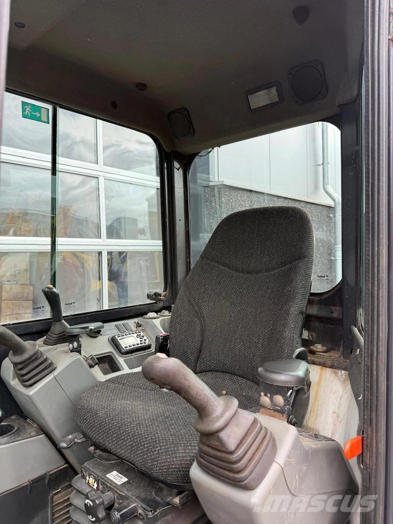 Bobcat E26 Mini rýpadla < 7t