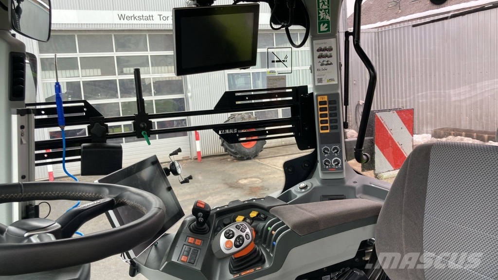 CLAAS Axion 830 Cmatic 트랙터
