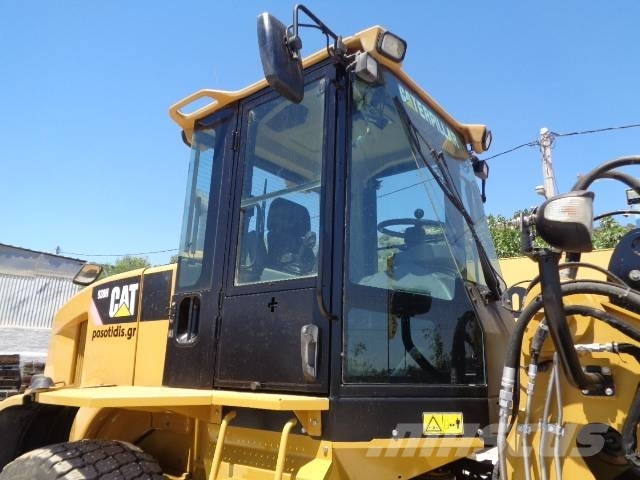 CAT 930 H Naudoti ratiniai krautuvai