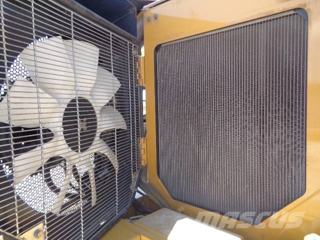 CAT 930 H Naudoti ratiniai krautuvai
