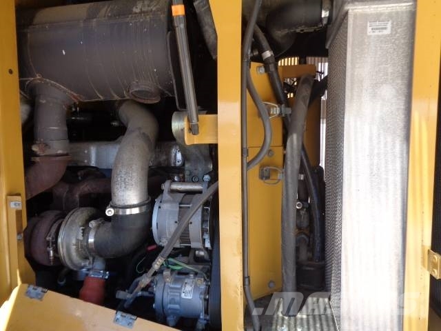 CAT 930 H Naudoti ratiniai krautuvai
