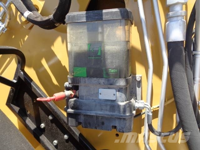 CAT 930 H Naudoti ratiniai krautuvai