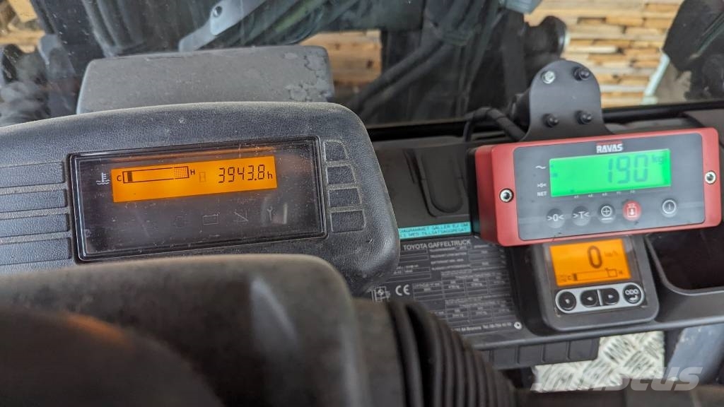 Toyota 7FGA50 LPG forklifts