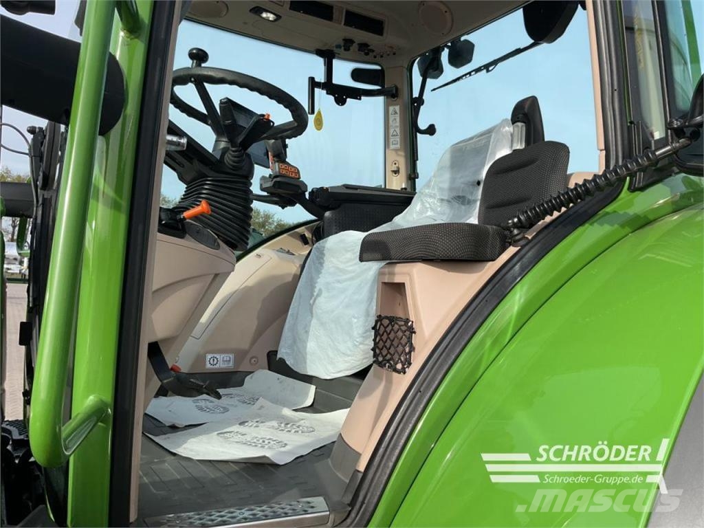 Fendt 724 VARIO GEN6 POWER PLUS Traktoren