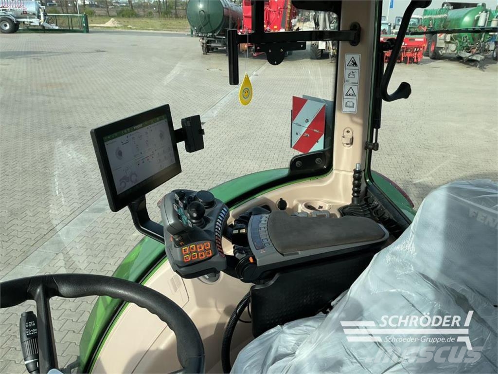 Fendt 724 VARIO GEN6 POWER PLUS Traktoren