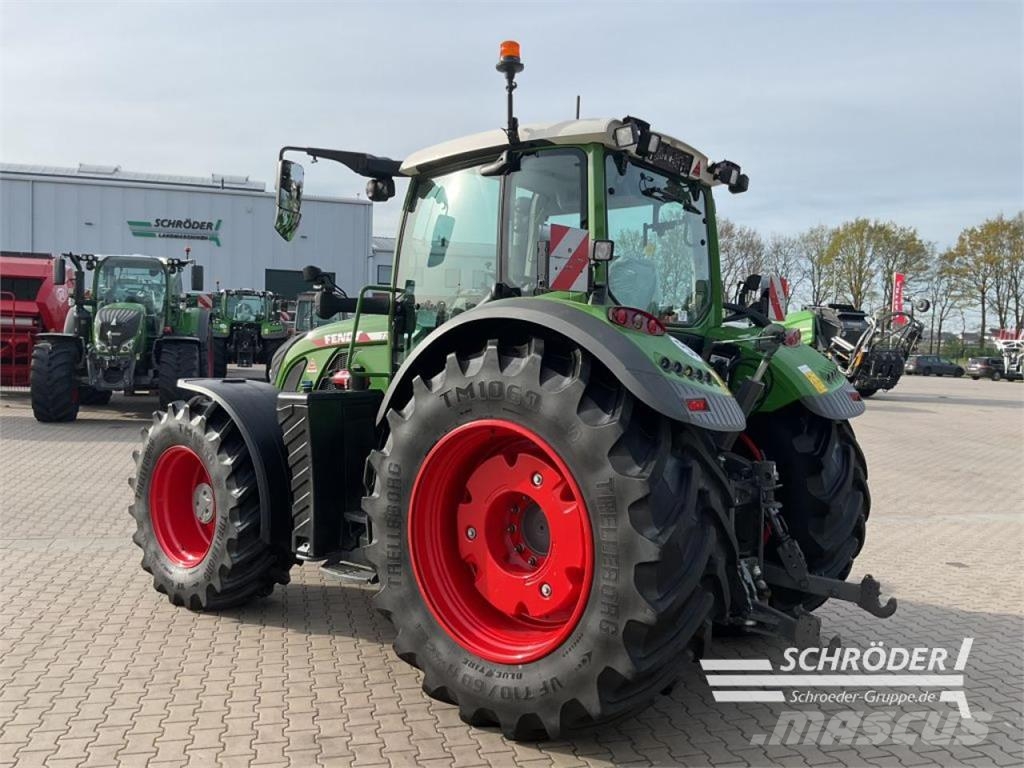 Fendt 724 VARIO GEN6 POWER PLUS الجرارات