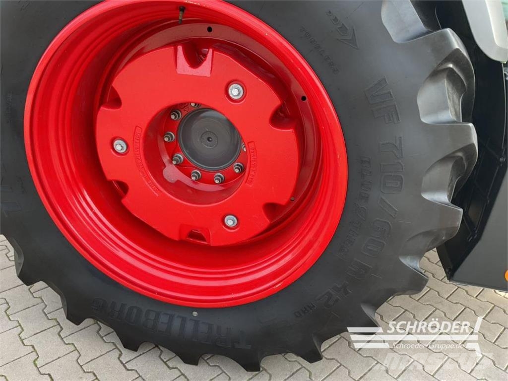 Fendt 724 VARIO GEN6 POWER PLUS Traktoren