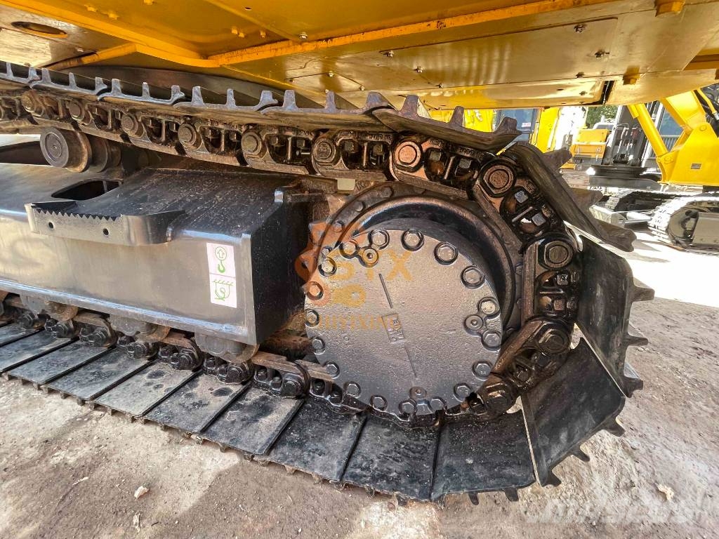 Komatsu PC 220-8 Bandgrävare