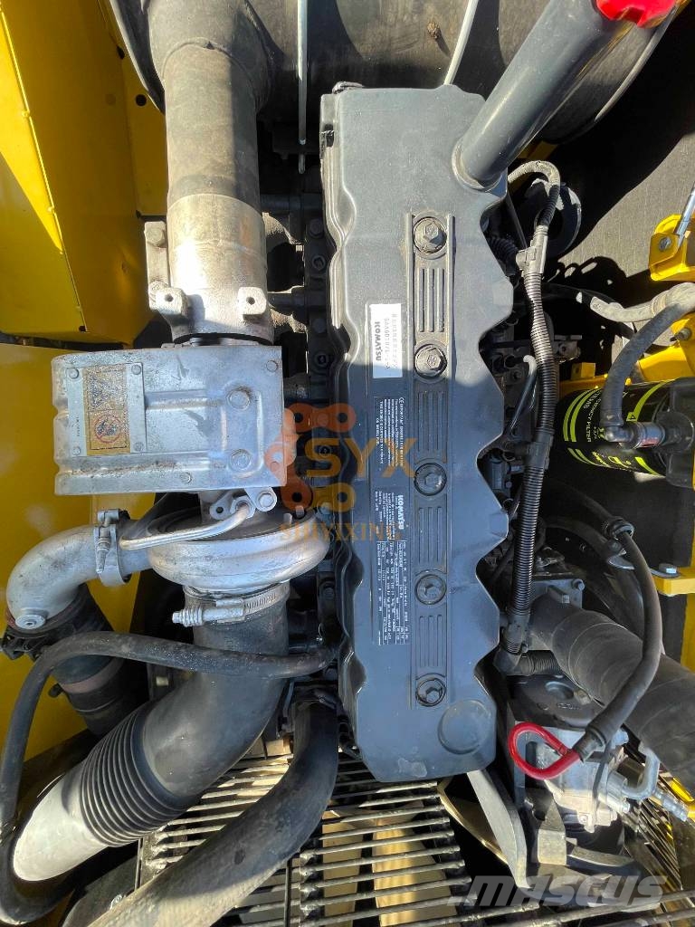 Komatsu PC 220-8 Bandgrävare
