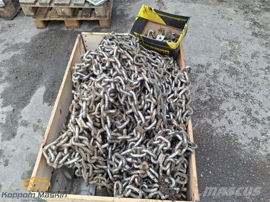 Nordchain Megastud 160ts 700-710x26,5 Used/Beg Pásy, reťaze a podvozok